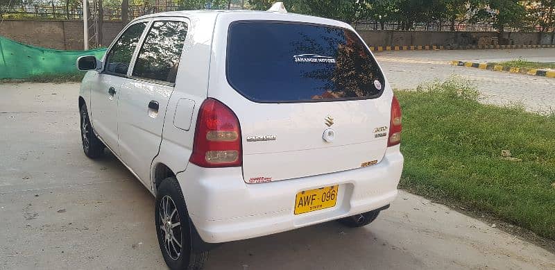 Suzuki Alto 2011 3