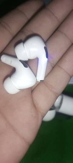 Airbuds