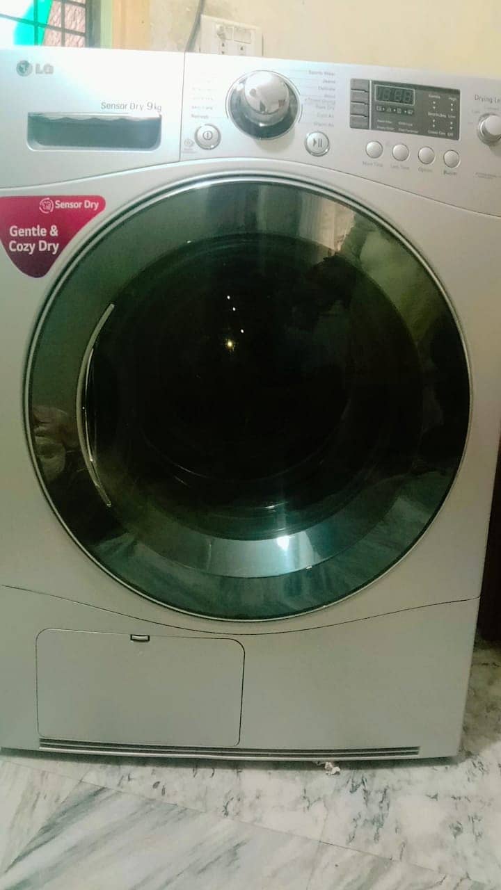 AUTOMATIC LG DRYER cAPACITY 9kg 0