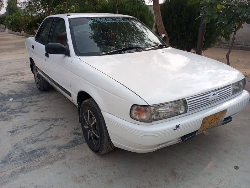 Nissan Sunny 1991 4