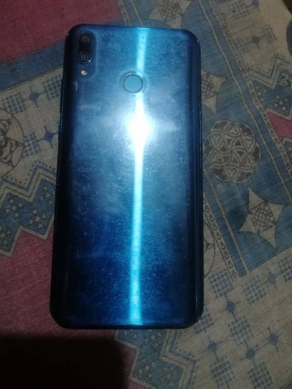 HUAWEI Y9 4gb 64gb 4