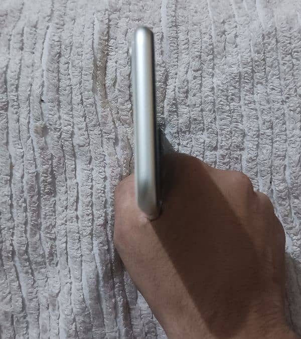 Iphone 11 256Gb 9/10 Condition Non Pta 4