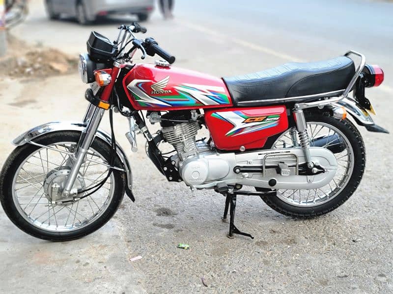 HONDA 125 2023 RED MODEL IN SUPER LUSH CONDITION 2