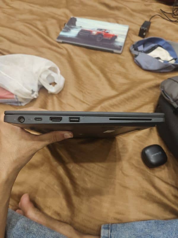 Dell Latitude 7280 | 8GB - 256GB 9