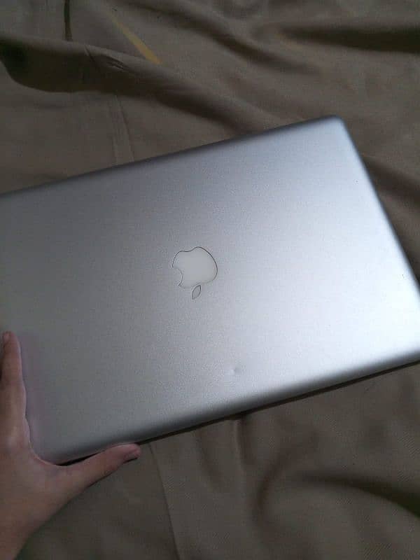 A beautiful MacBook pro for sale 10 by 10 condition 10