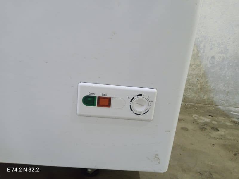 Deep freezer for sale 4