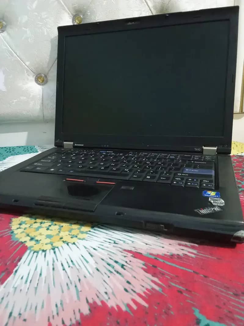 LENOVO T410 i3 1st Genration (14000) 1