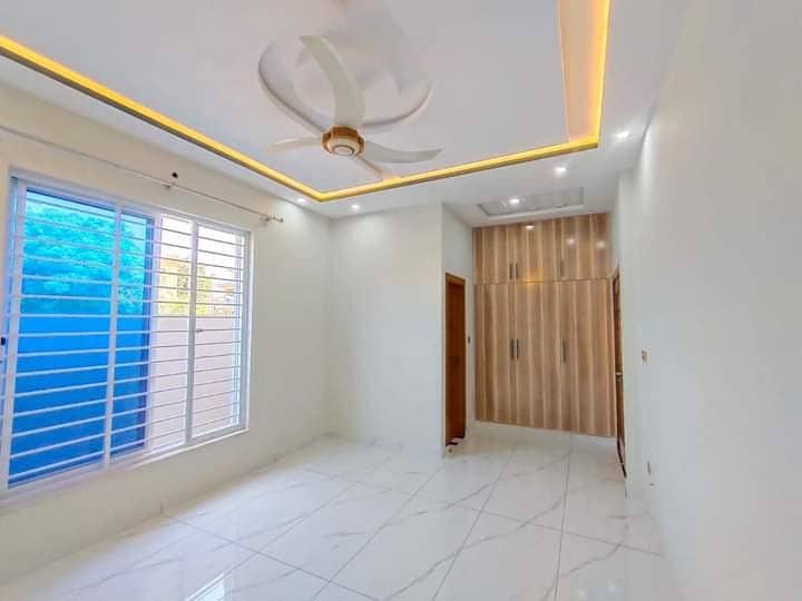 Top city 10 marla incomplete house for sale 2