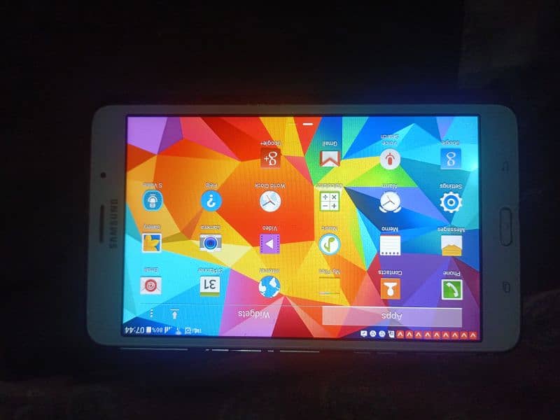 Samsung Galaxy 4 tablet Non pta 8gb 4