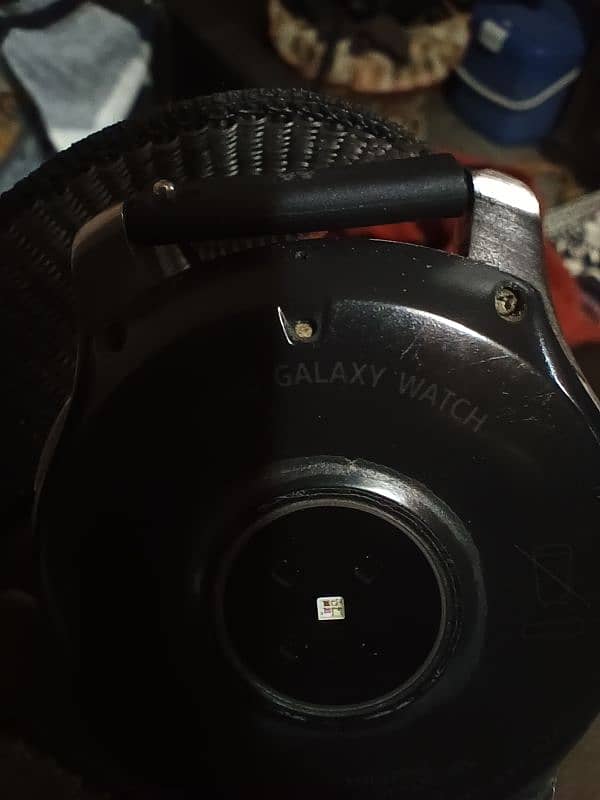 samsung watch four . . . used but like new. . awsm battery 2