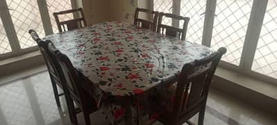 Dining table for sale