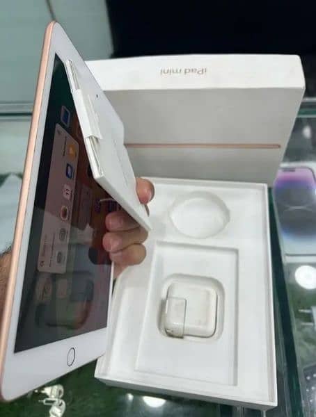 iPad Mini 5 with box 1