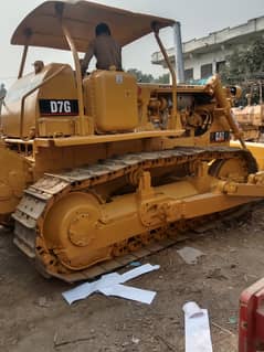 Cat D7G 1989 model. urgent sale