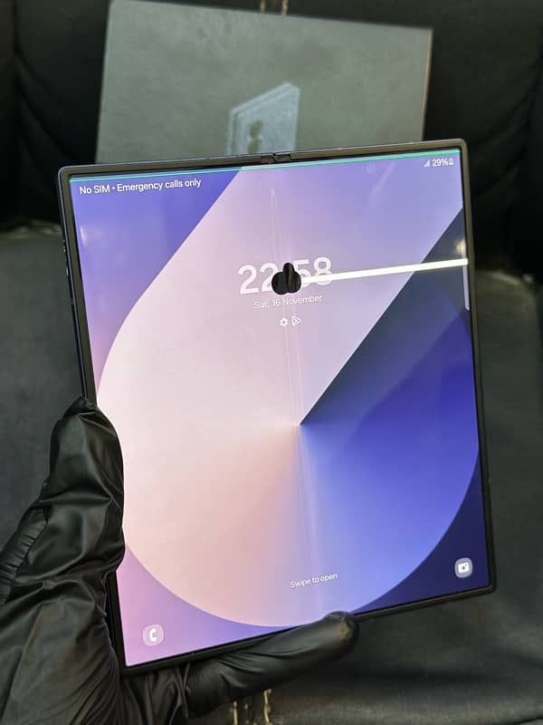 Samsung Galaxy Fold 6 Dual Global Display with Box 6