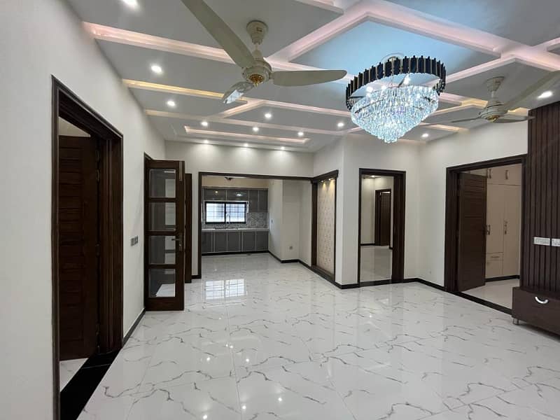 10 Marla Luxury Designer House For Sale In Bahria Town Lahore In Low budget price 5