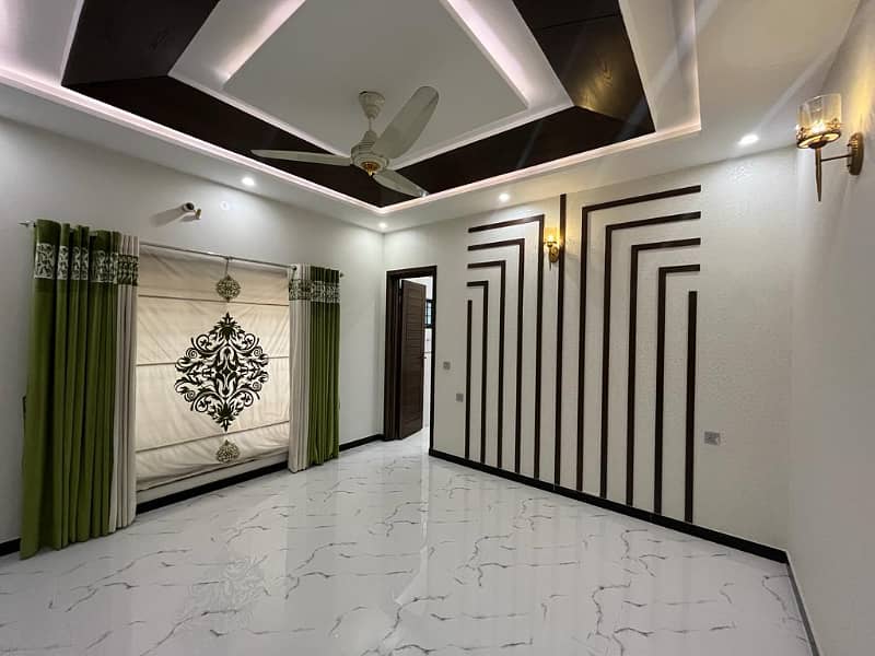 10 Marla Luxury Designer House For Sale In Bahria Town Lahore In Low budget price 23