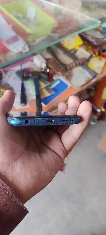 vivo y15 10/8 condition with box 12