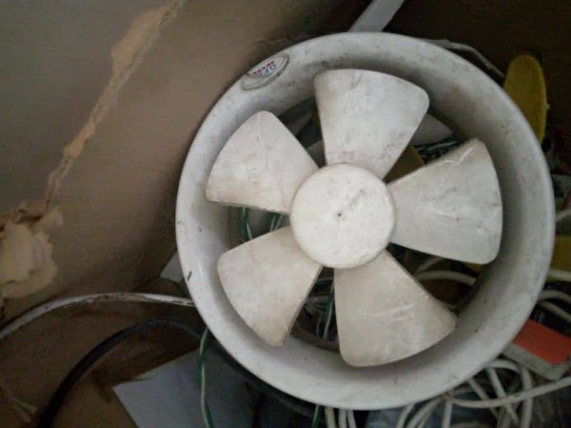 LED lights, fans, wires, and other items 3