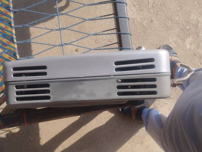 Gas Heater. 1