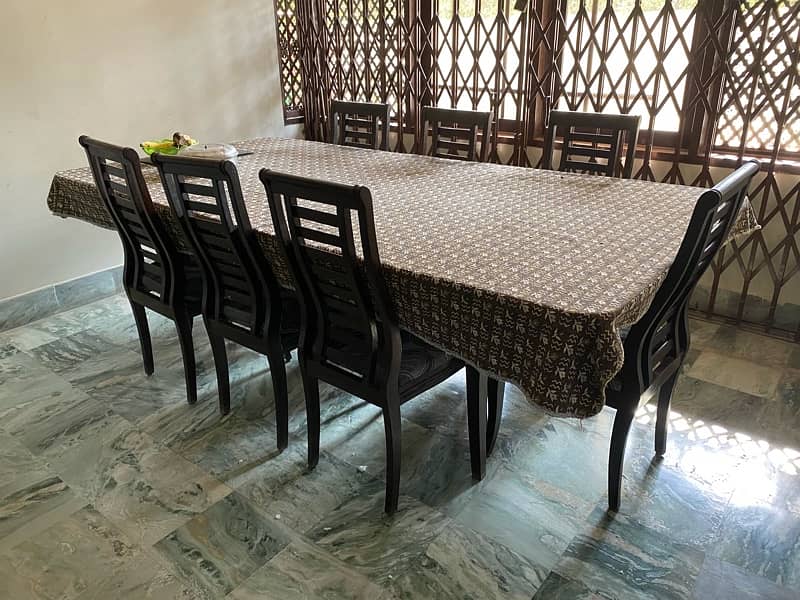 8 Seater Glass Top Dining Table 4