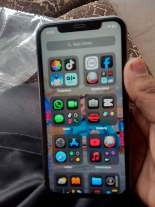 iPhone 11 64gb (jv) 1