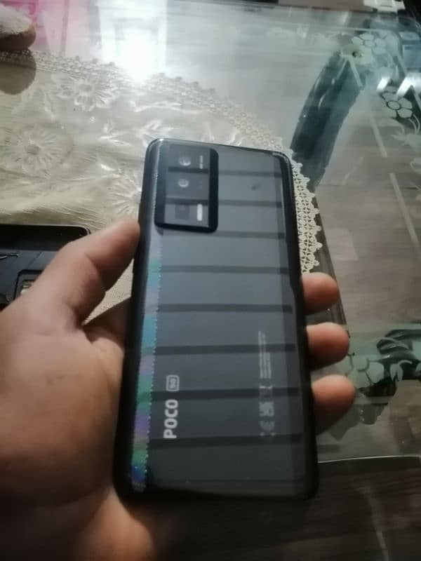 Poco f5 pro exchange possible with iPhone 0