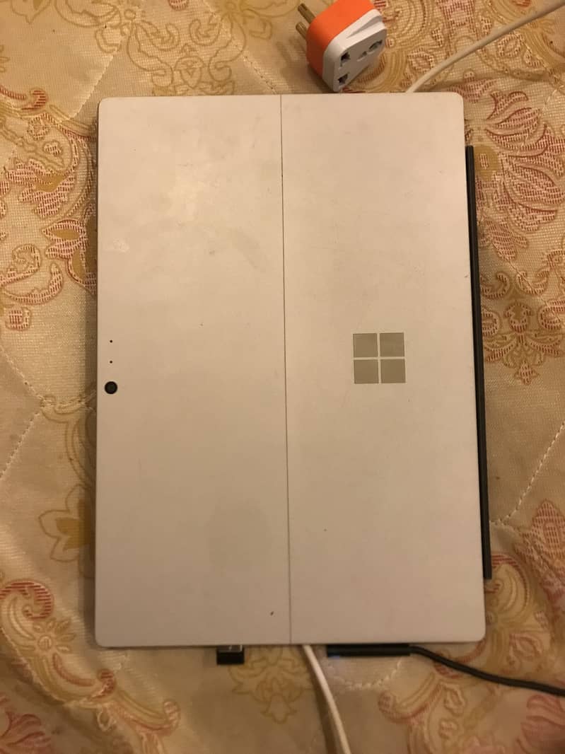 Microsoft surface pro 4 2