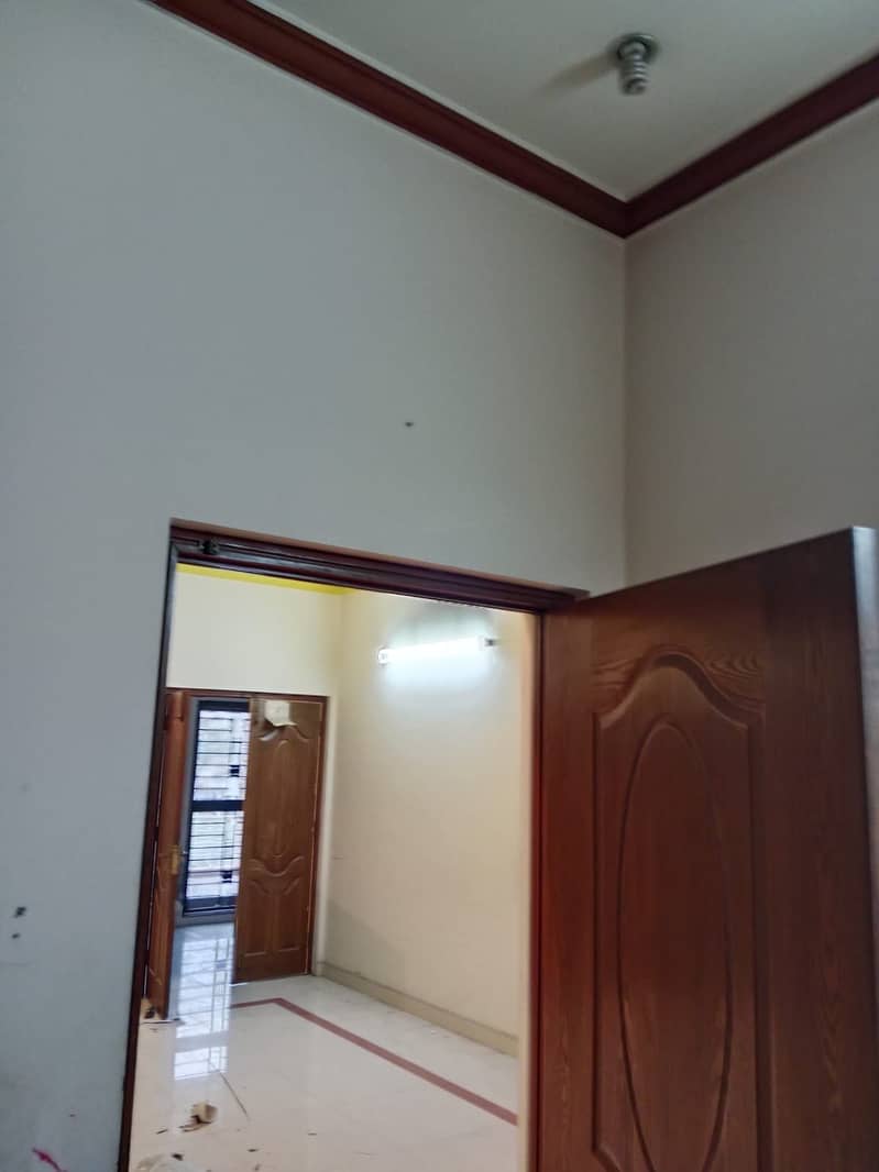 WAPDA TOWN 10 MARLA HOUSE IS AVAILABLE FOR RENT 14