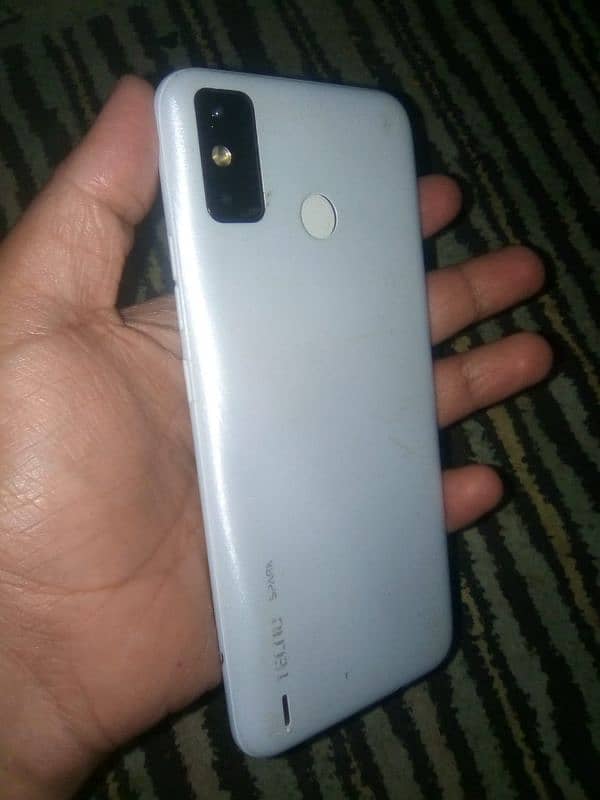 Tecno spark 6 Go 3