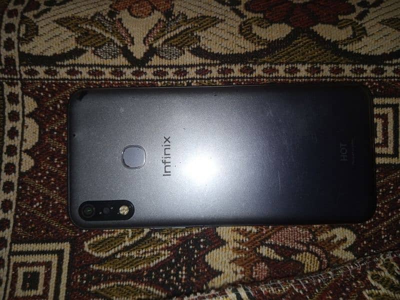 Infinix Hot 8 Lite 3