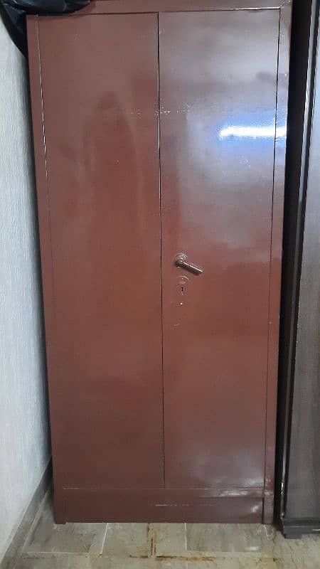 aluminium cupboard and racks 1