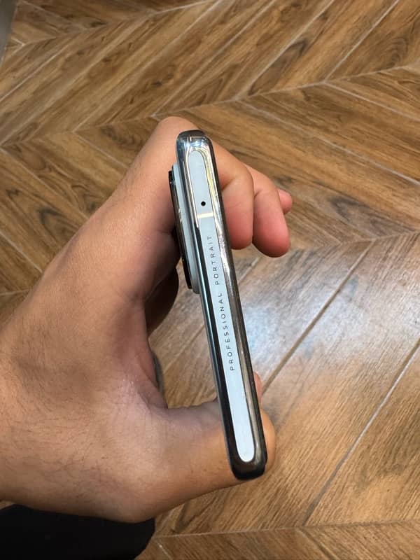 vivo v30 1