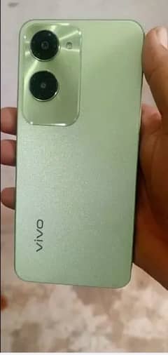 vivo y18 6/128 8month warranty available