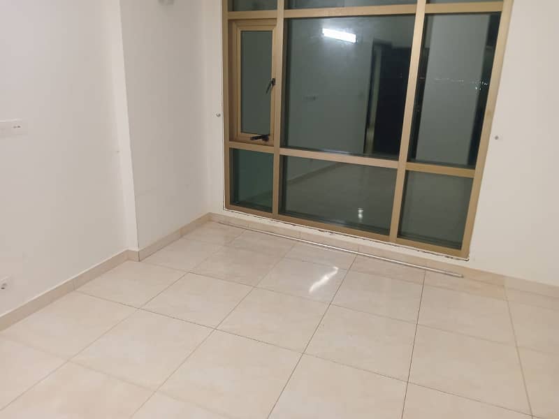 Pearl Tower 2 Bedroom Fully Sea Facing 5