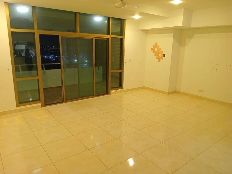 Pearl Tower 2 Bedroom Fully Sea Facing 9