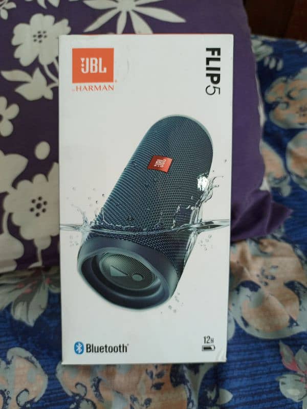 JBL Flip 5 Bluetooth speaker 3