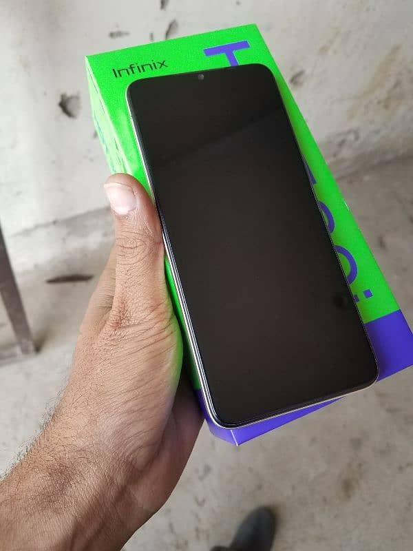 infinix hot30i 8gb 128gb with box 2