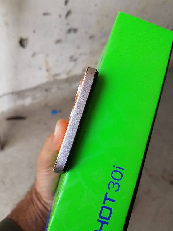 infinix hot30i 8gb 128gb with box 4