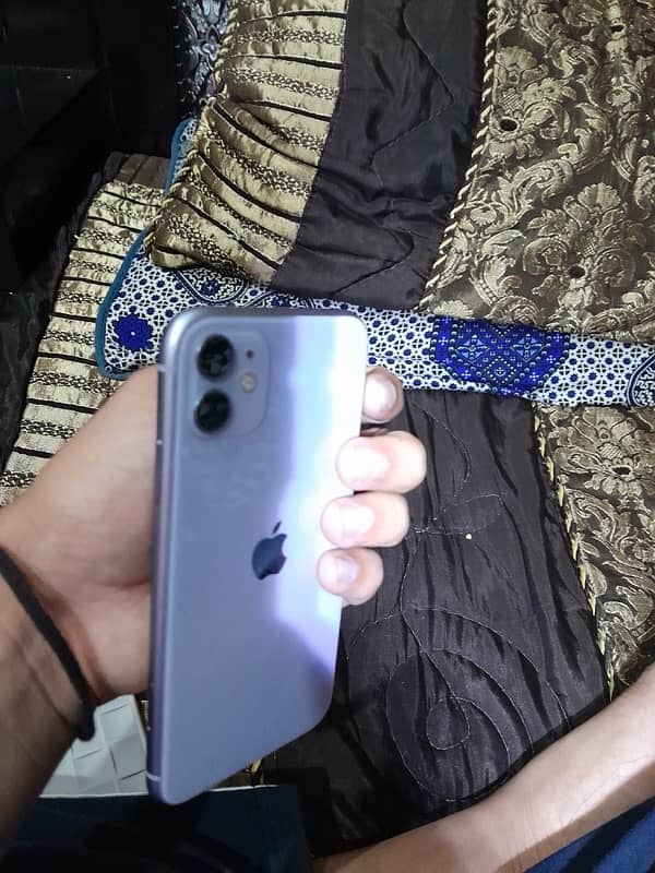 iphone 11 urgent sell 5