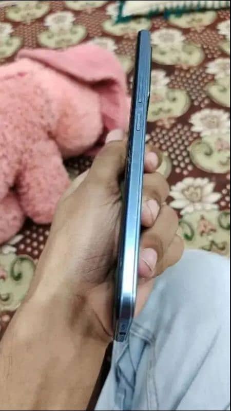 vivo v23e good candeshan 10,,,9.5 0