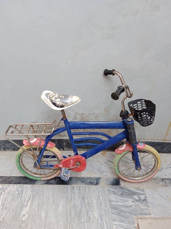 Used kids bicycle 3