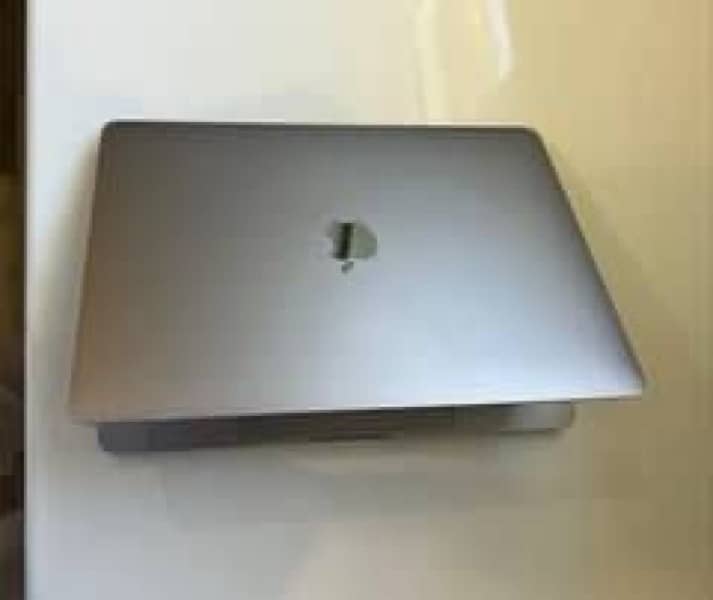 macbook pro 2018 0