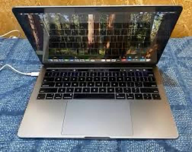 macbook pro 2018 2