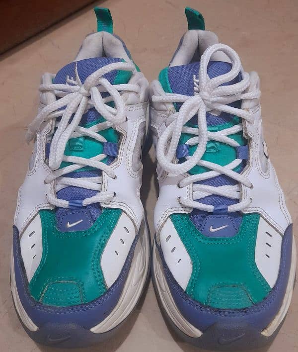 Nike (slightly Used) Size: 41 EU, 7 UK(Made in Indonesia) 2