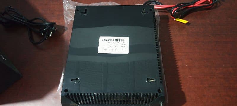 Tron Uno Ups 800w_ Box (Unused) 1