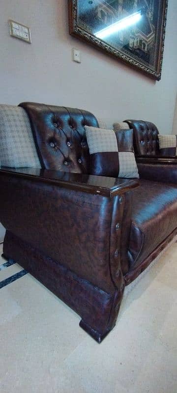 Branded 7-Seater Leather Sofa Set for Sale! 1