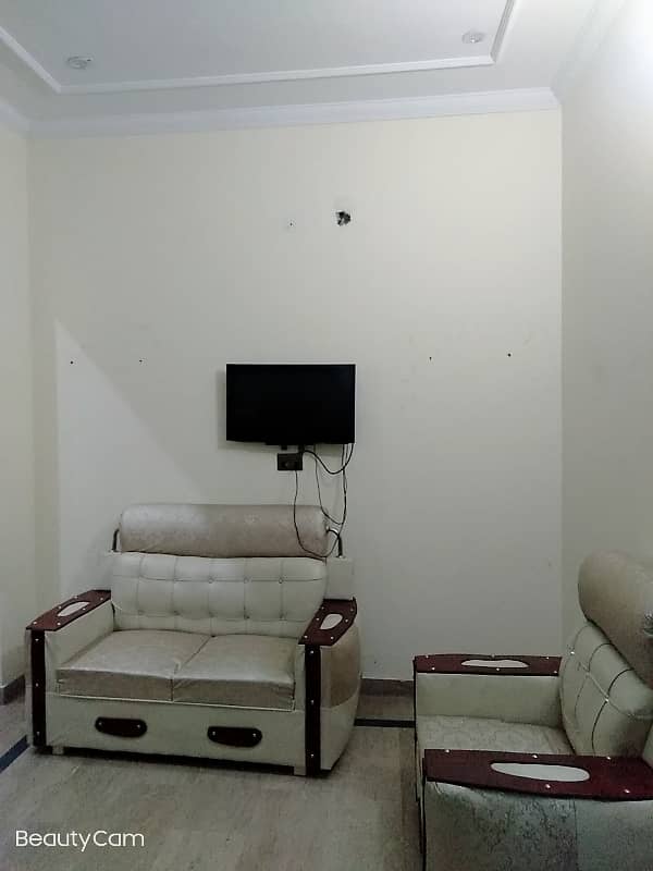 Vip beautiful 4 marla lower portion is available for rent in sabzazar lhr 4