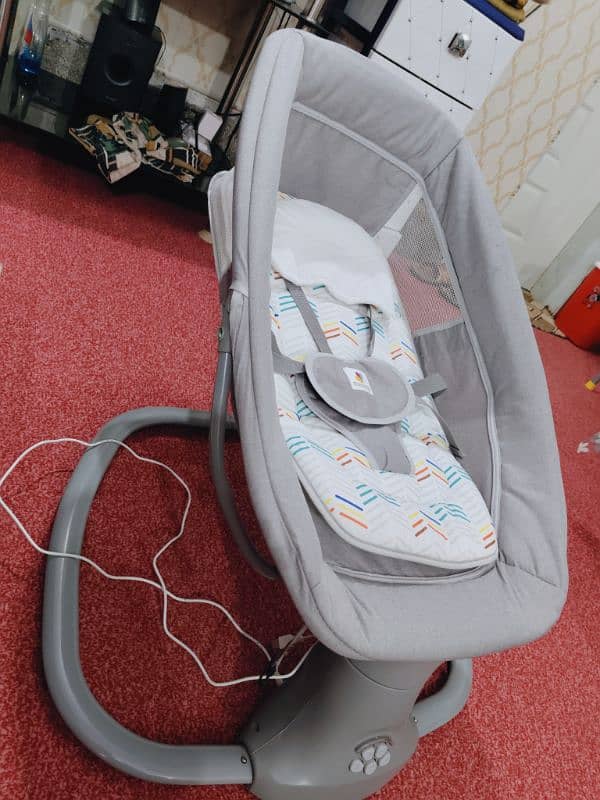 Mastela 3 in 1 Deluxe Multi Functional bassinet 3