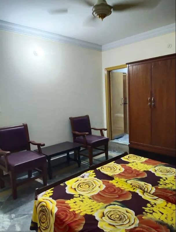 Fully furnished apartment flat for rent Madina town college Road Faisalabad 13