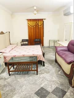 Fully furnished 3 bedroom house upper floor for rent college Road Madina town Faisalabad